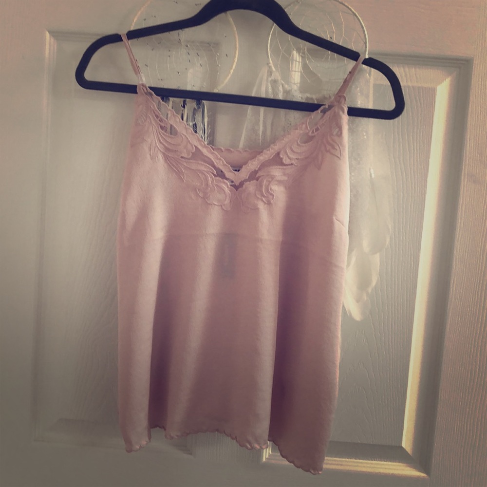 Blush pink lace neck camisole/tank